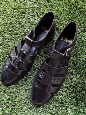 Men's Black Leather Fisherman Loafers